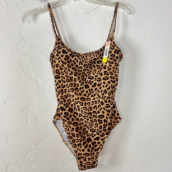Summersalt One Piece Swim Suit The Classic Square Neck Leopard Cheetah Print Bra